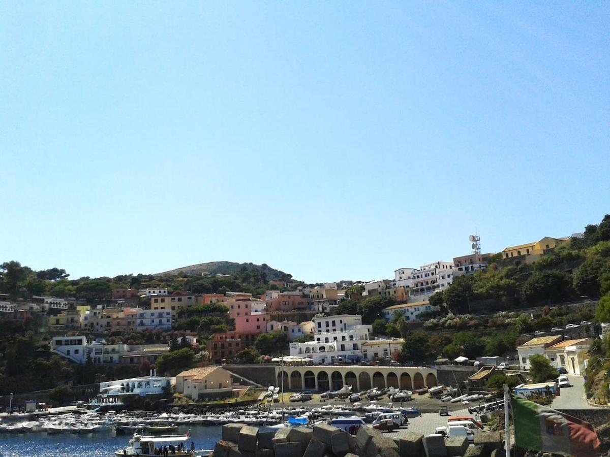 Appartamento Al Centro Di Ustica Isola di Ustica Exterior photo